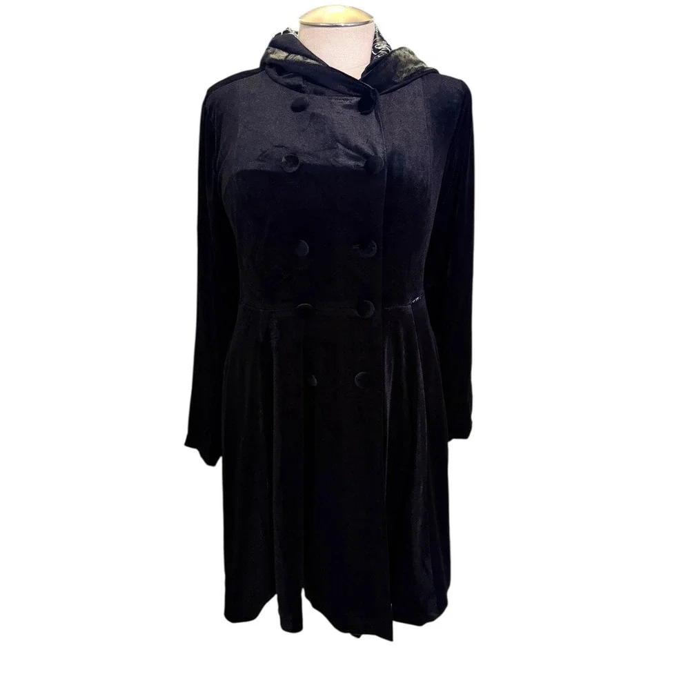 New Torrid 3 (3X 22/24) Harry Potter Black Velvet Hooded Swing Coat w/Embroidery